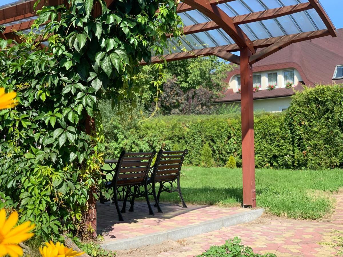 Medison Family Boutique B&B 凯尔采 外观 照片