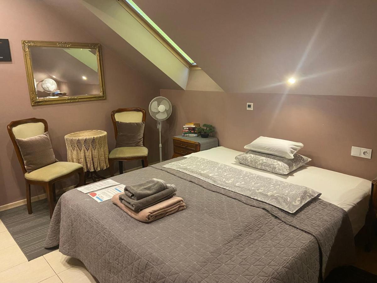 Medison Family Boutique B&B 凯尔采 外观 照片