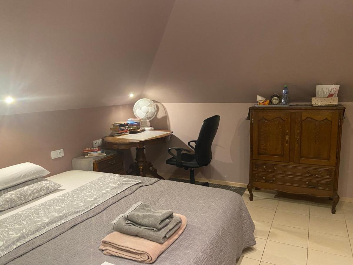 Medison Family Boutique B&B 凯尔采 外观 照片